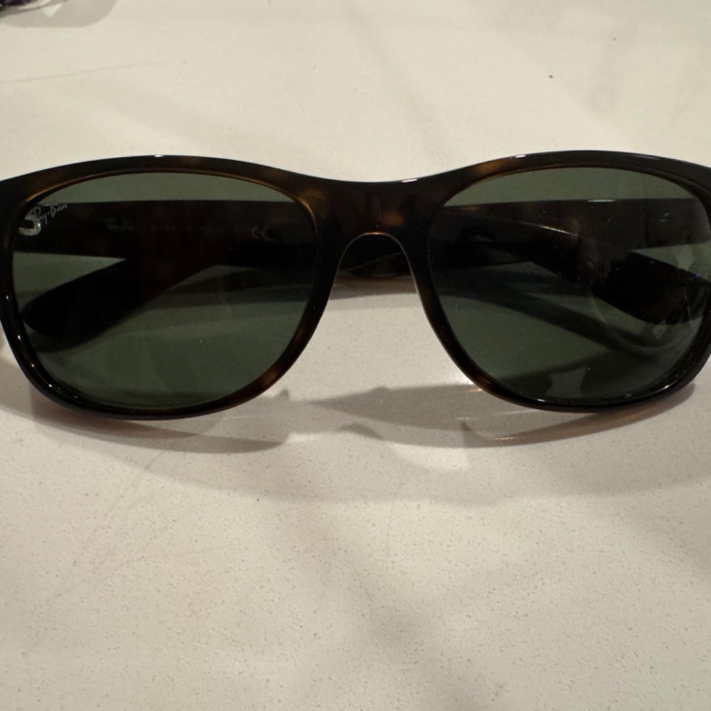 Ray-Ban Original Wayfarer Classic Tortoise Shell Frame